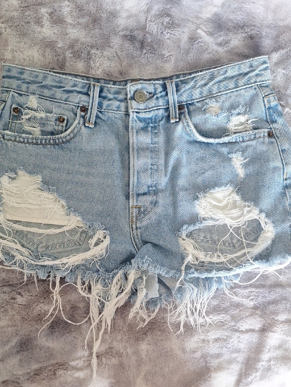 GRLFRND Distressed High-Rise Denim Shorts Booty Shorts Beach Cindy Summertime